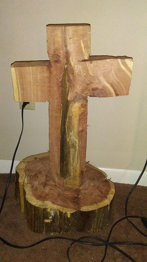 Eli cross