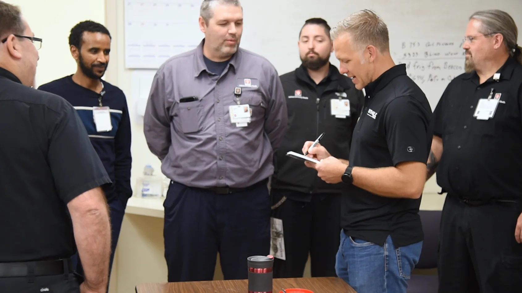 IndyCar driver, Ed Carpenter visits Methodist Hospital