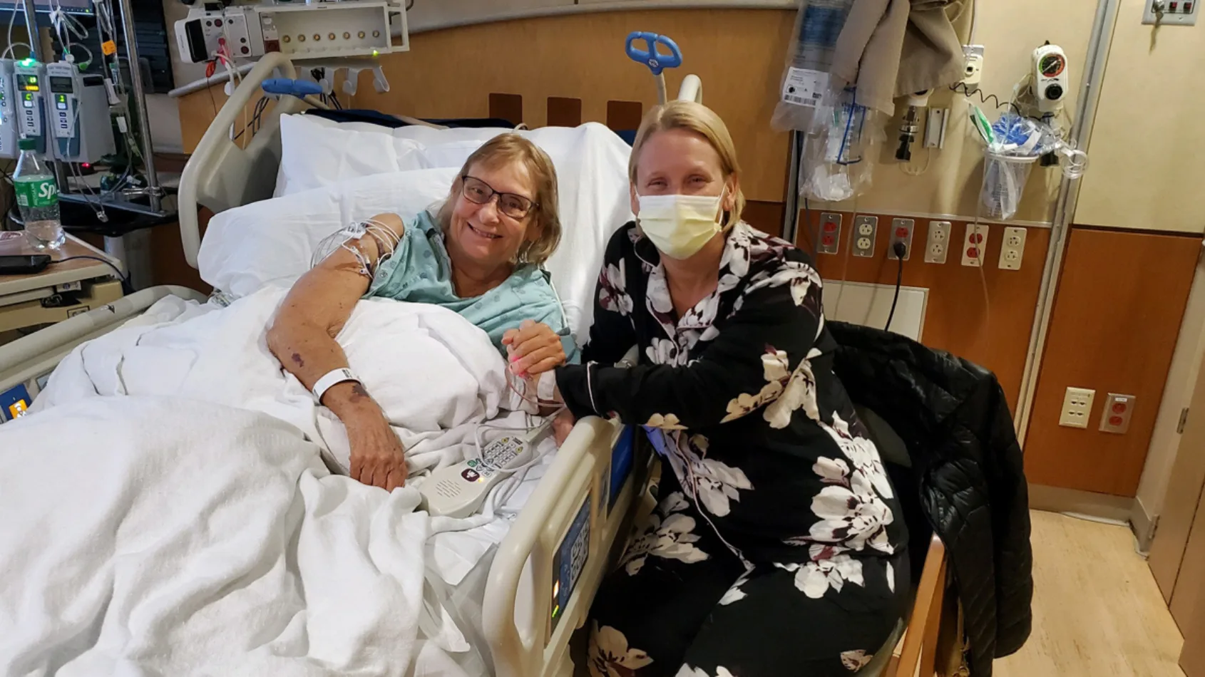 Mother: ‘I feel blessed.’ Daughter donates her kidney