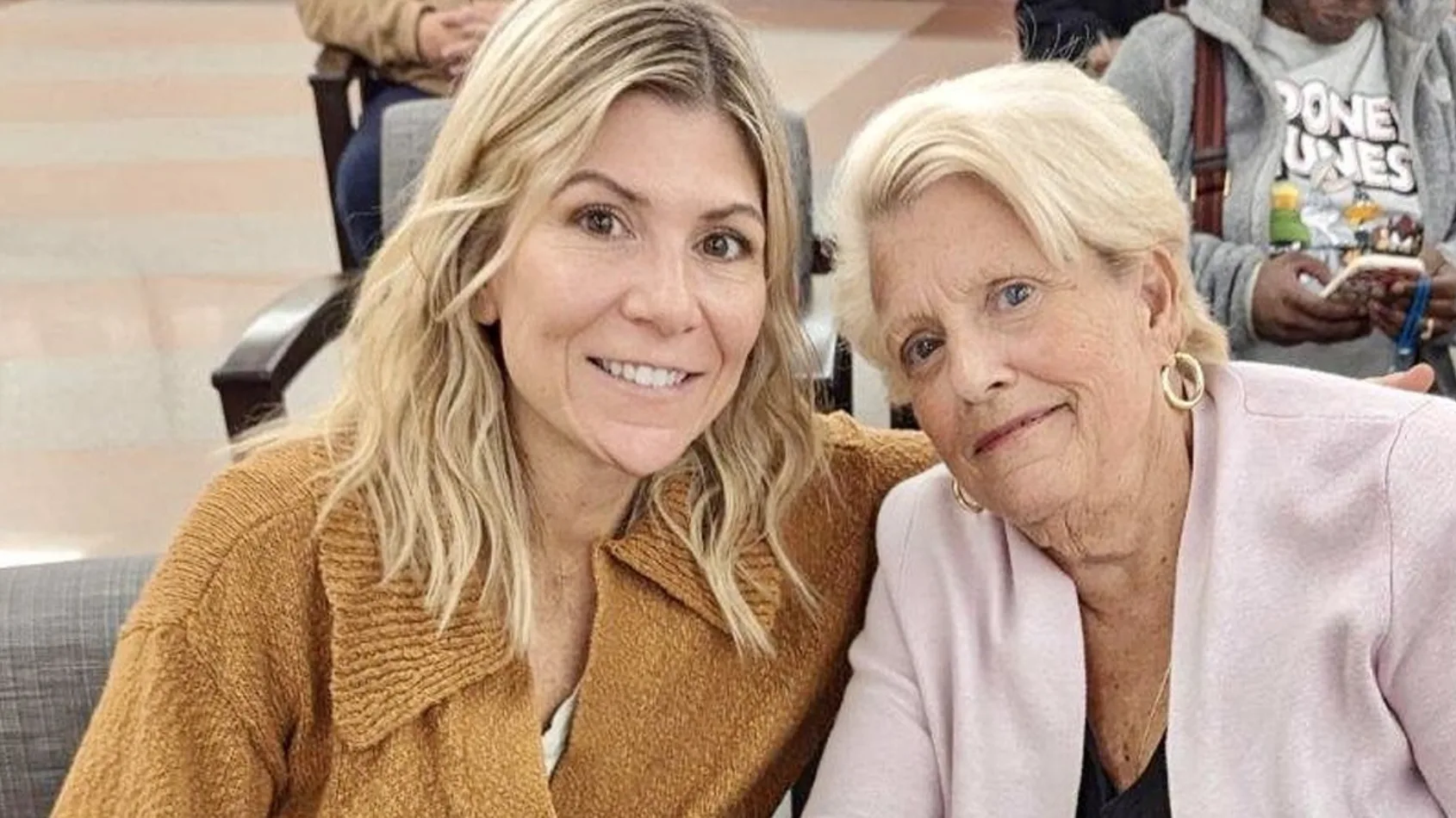 Daughter-mother live miles apart, connected by love and liver donation