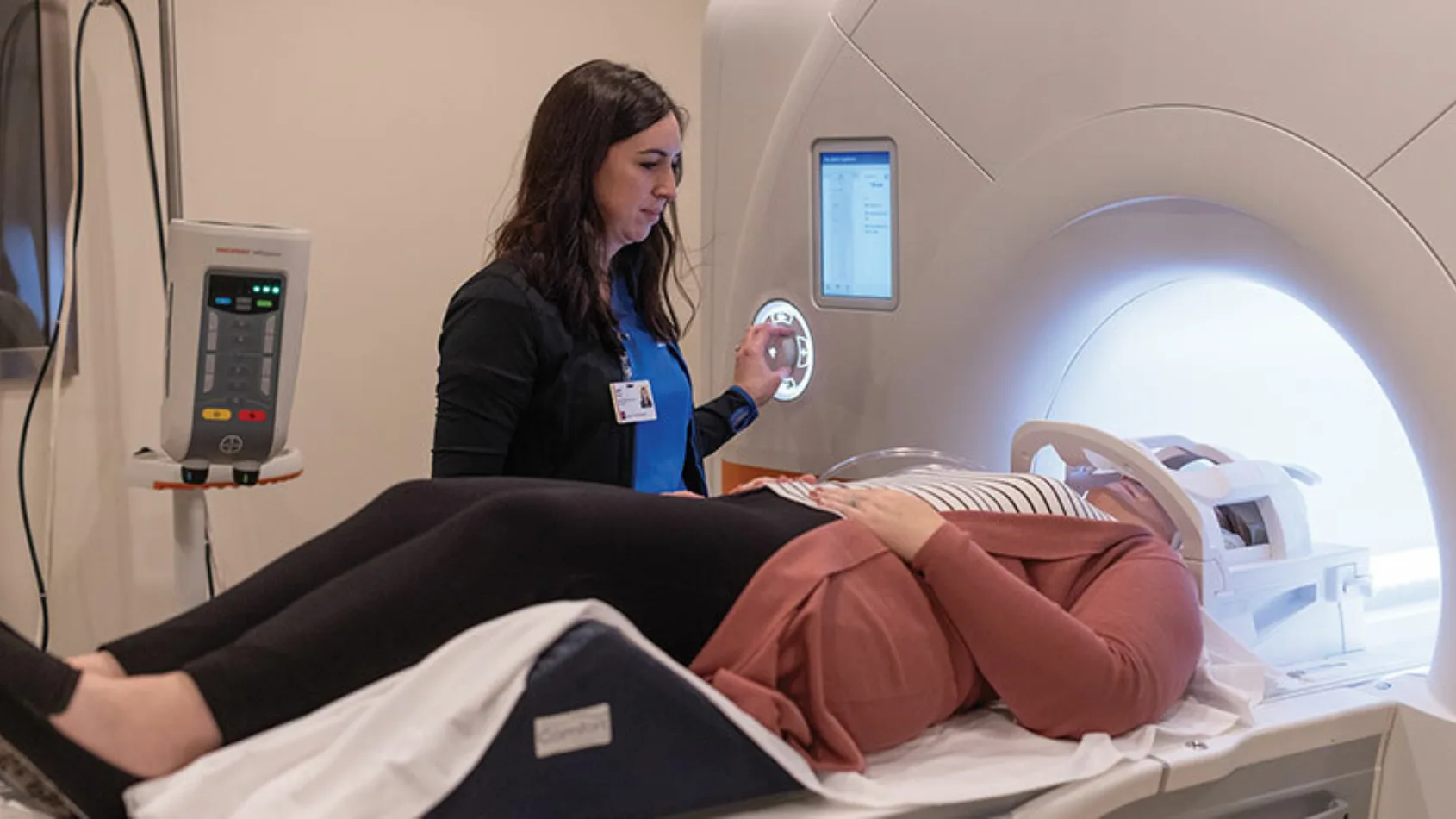 Understanding brain tumor imaging: CT scan vs. MRI