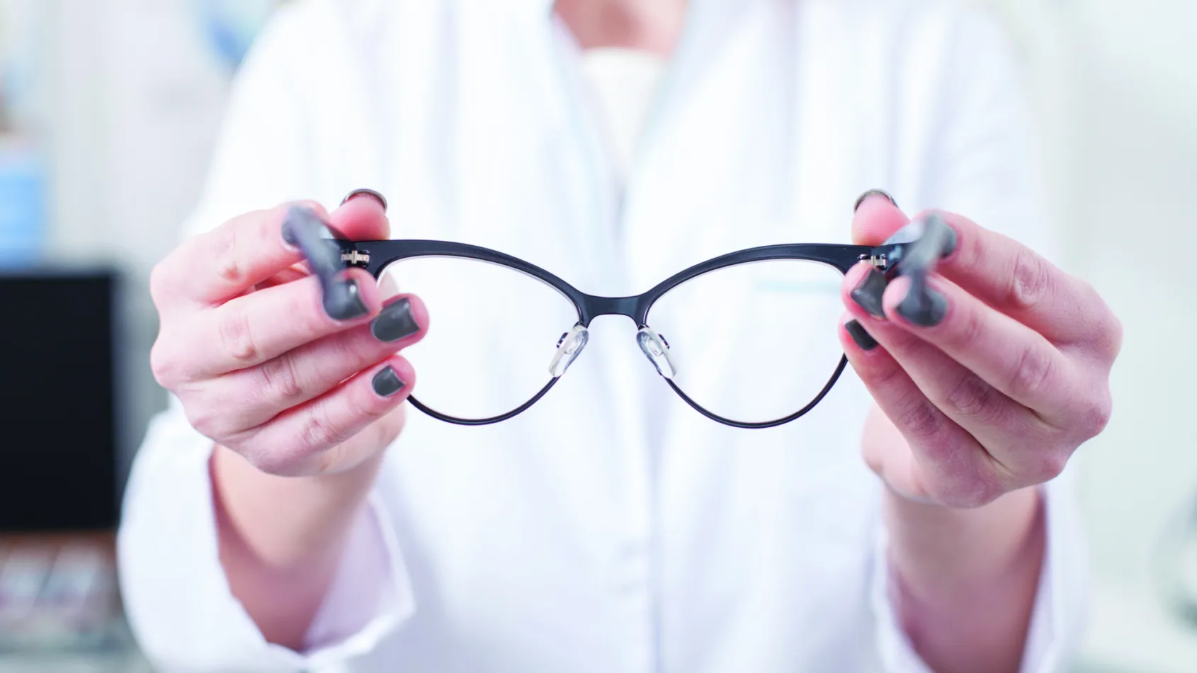 Philanthropy adds leading experts to the field of neuro-ophthalmology in Indiana and beyond