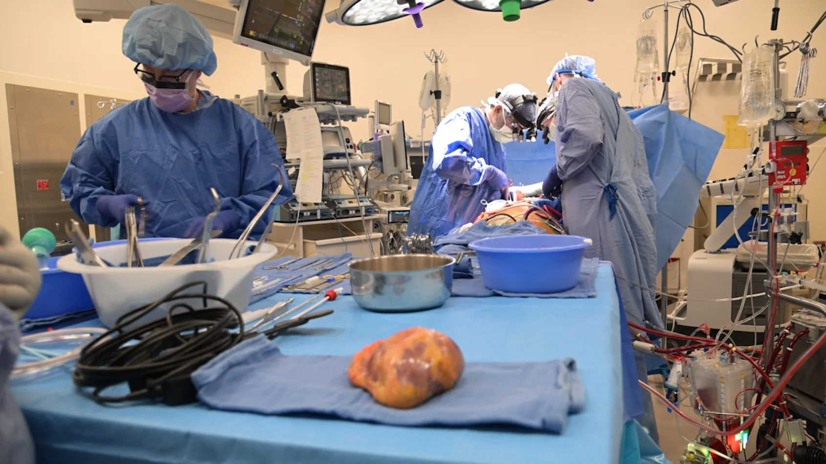 19-year-old gets long-awaited heart transplant