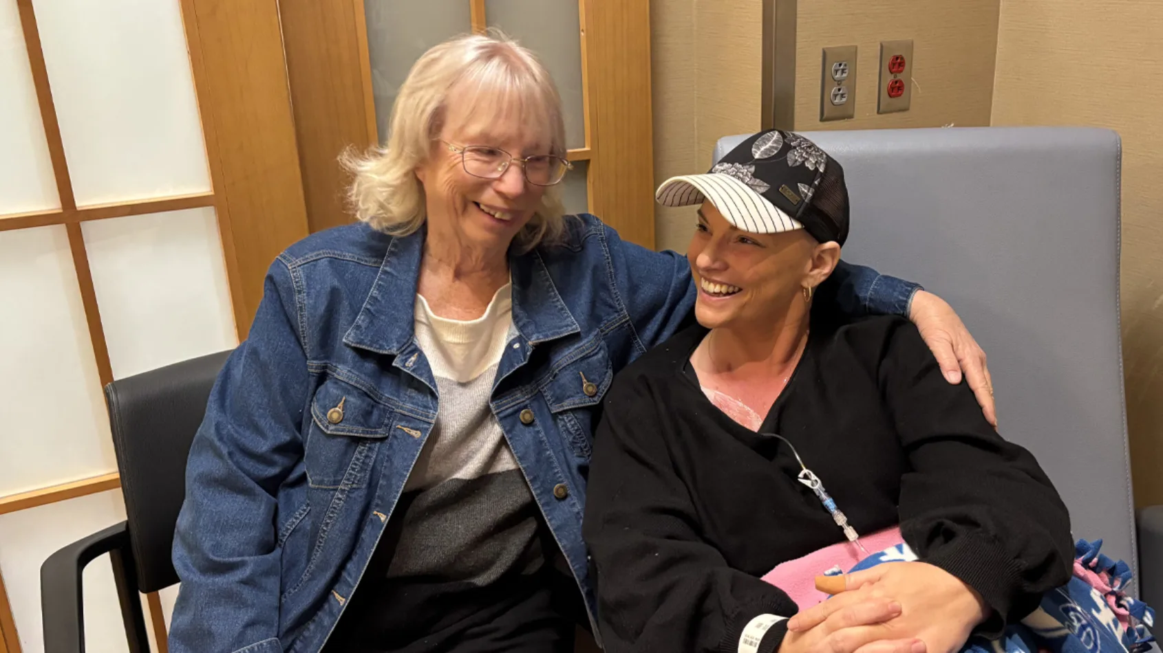 Mother, daughter diagnosed with breast cancer four weeks apart