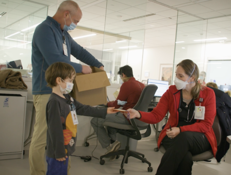 Five-year-old's HappyGram deliveries to emergency department hit the spot