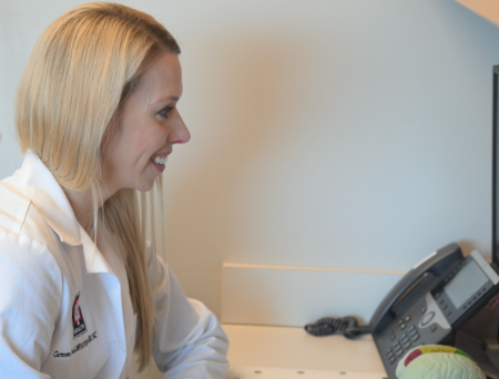 Concussion expert draws on own TBI experience to connect with patients