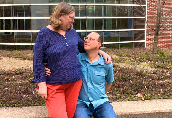 Husband donates kidney to wife: ‘This is a highlight. It’s worth it’