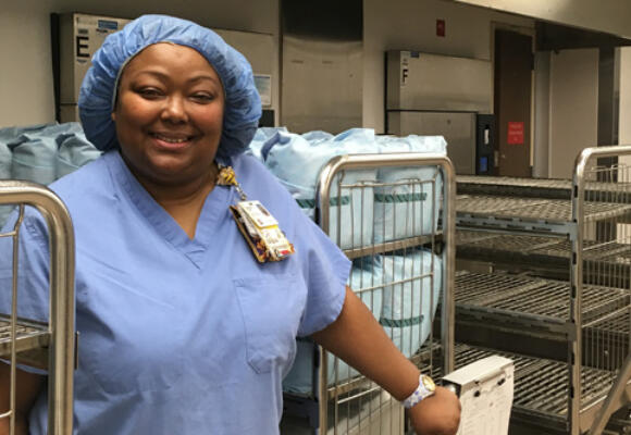 Surgical Tech Encourages Because Others Encouraged Her