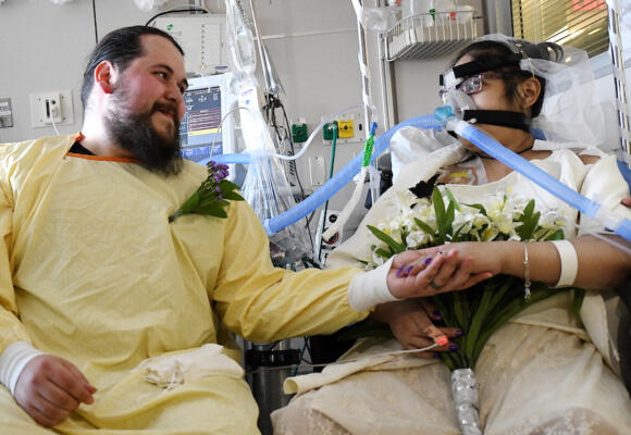 Patient gets wish – wedding in her hospital room