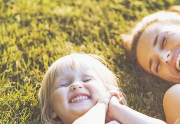 5 Health Benefits of Laughing