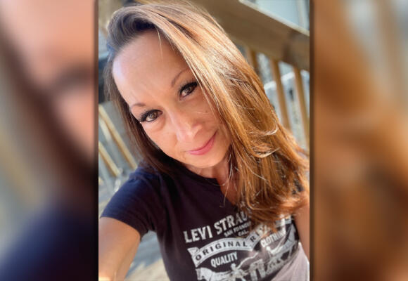 Patient holds tight to memories of a special nurse and hopes of a reunion