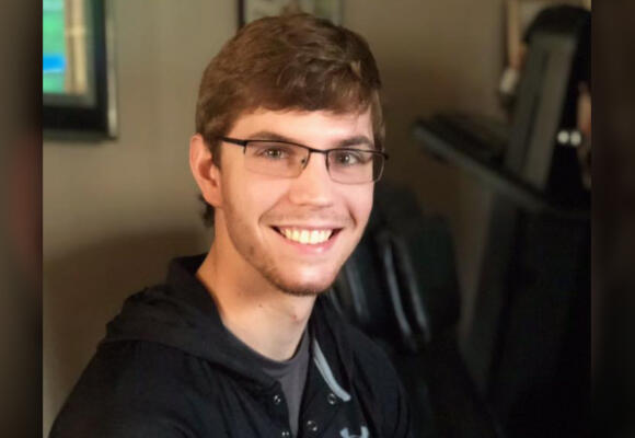 Cancer patient discovers his talent through therapy