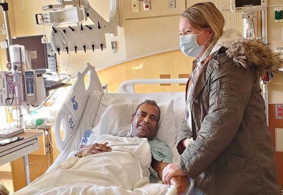 Selfless stranger saw Facebook post and donated her kidney