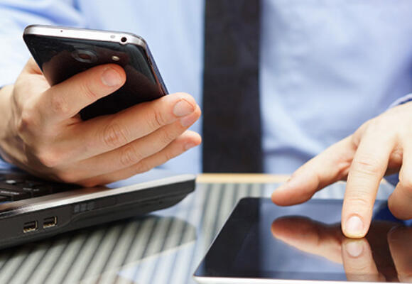 Take a Digital Detox: Why You Need to Take a Break From Electronic Devices