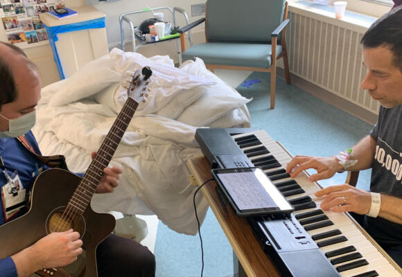 Pancreatic cancer patient: Music is part of his life