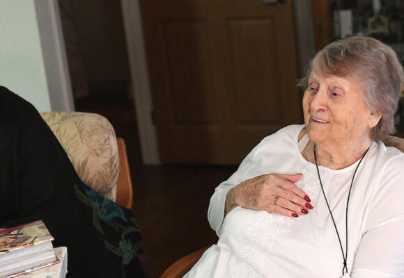 Mother celebrates more than 8 decades of life thanks to daughter’s kidney