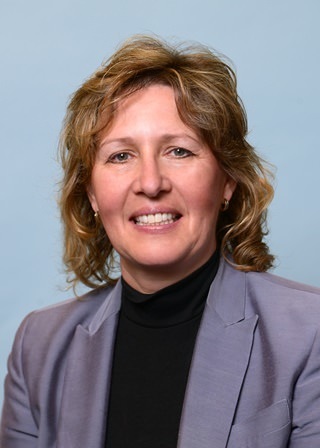 Doris M Hardacker, MD