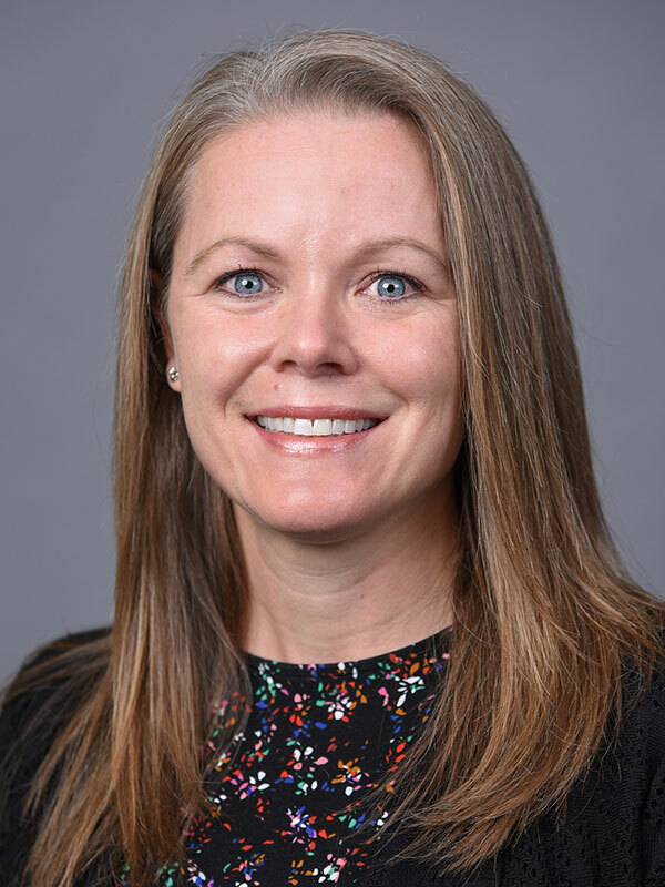 Amanda D Benaderet, MD